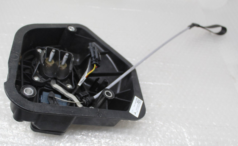 Tesla Model 3 Y Charge Port Inlet Socket 1490374-10-DHV Connection REV 01 OEM