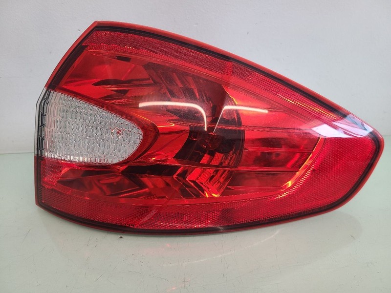 Passenger Tail Light 4 Door Sedan Fits 11-13 FIESTA 588355