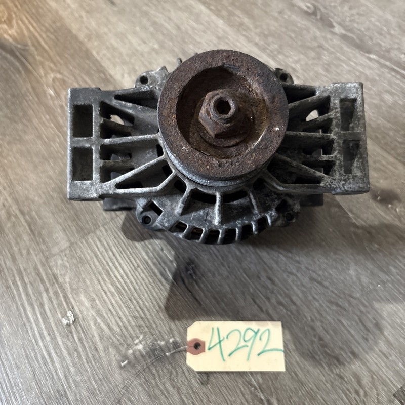Volvo VNL Alternator - Used | P/N 8600310