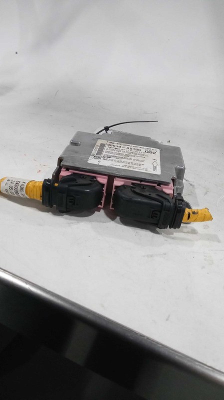 Used Air Bag Module fits: 2014 Hyundai Elantra Air Bag center console Canada mar
