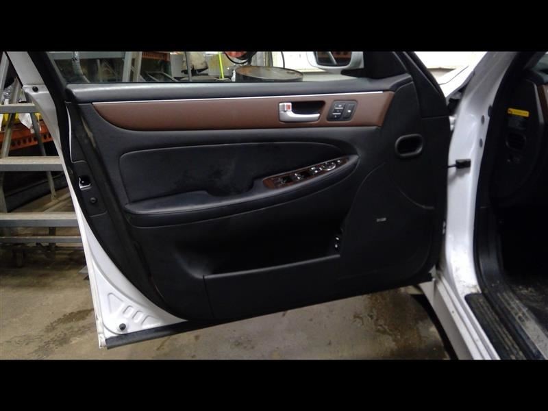 2013 GENESIS Driver Left Front Door Trim Panel 1311359