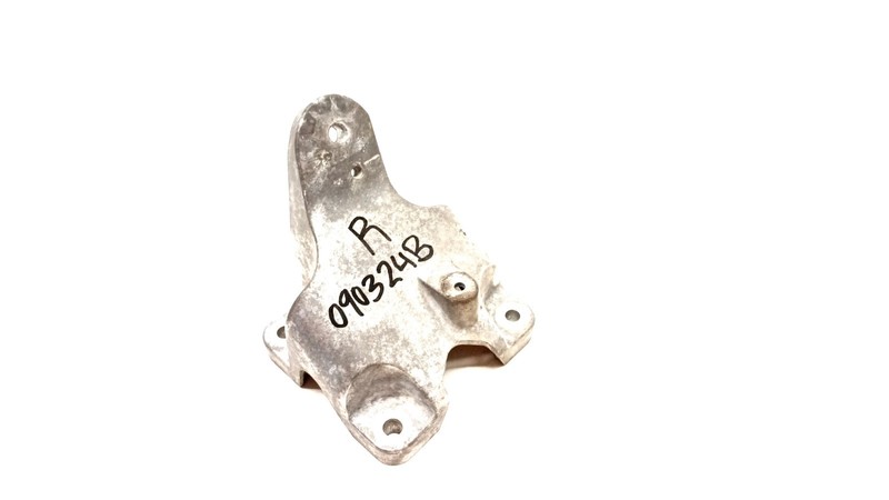 17-19 JAGUAR X760 XE 16-20 XE 3.0 AWD S/C ENGINE MOUNT BRACKET RIGHT OEM 090324B