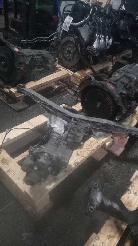 2016 BMW X1 Differential Carrier Assembly OEM 93K Miles 4WD 188569