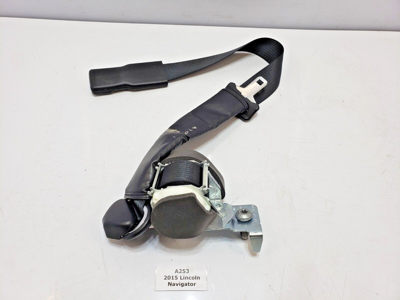 ✅ 15-17 OEM Lincoln Navigator Rear Right Center Seatbelt Seat Belt Retractor