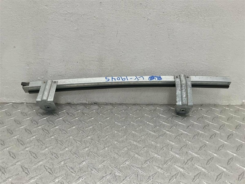 03-09 HUMMER H2 DRIVER FRONT GUIDE CHANNEL OEM 25977403