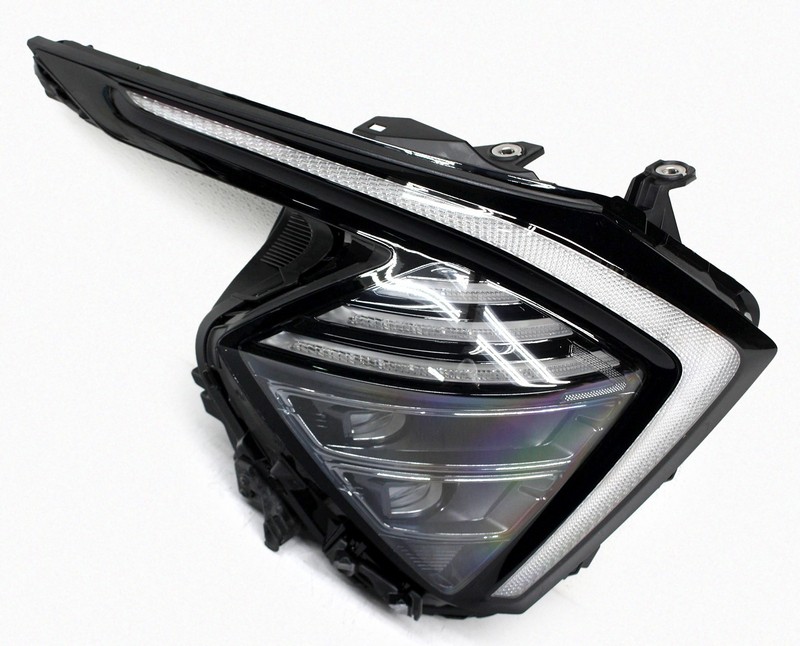 OEM Passenger Side LED Headlamp For KIA Sportage SX, EX, SX Prestige 92102-DW100