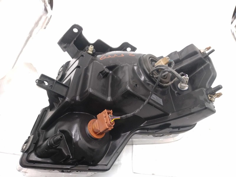 2010 Ford F150 Right Headlight Assembly Grey Used OEM 14613 Rock Chips