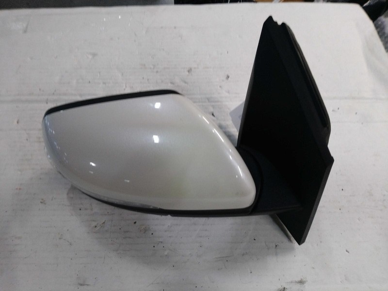 2016 Ford Edge Right Door Mirror Assembly White OEM 526552 118k Miles