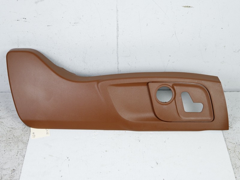 MASERATI GHIBLI FRONT RIGHT SIDE SEAT OUTER SWITCH COVER TRIM CUOIO OEM 14 - 20