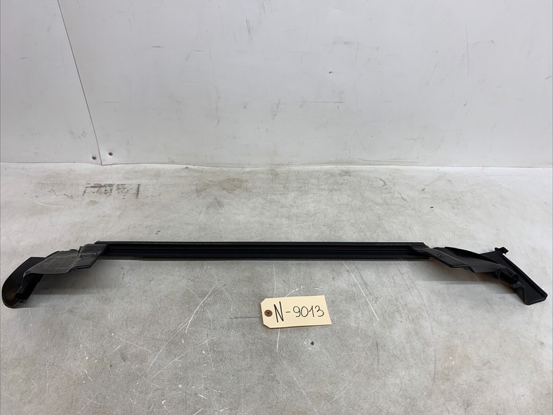 17-22 TESLA MODEL 3 REAR LH RH DOOR WINDOW BELT MOLDING OEM 109050300F 9013 U8