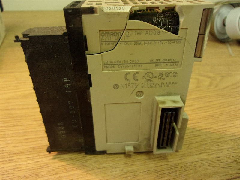Omron CJ1W-AD087-V1 A/D Unit 8 Points Temperature Sensor