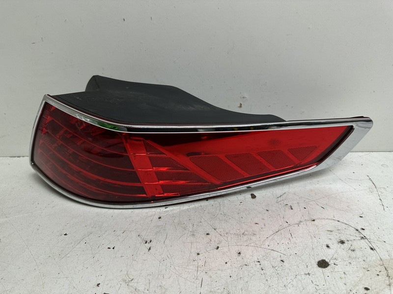 2011-2013 Kia Optima EX & LX right passenger QRT MTD taillight taillamp oem