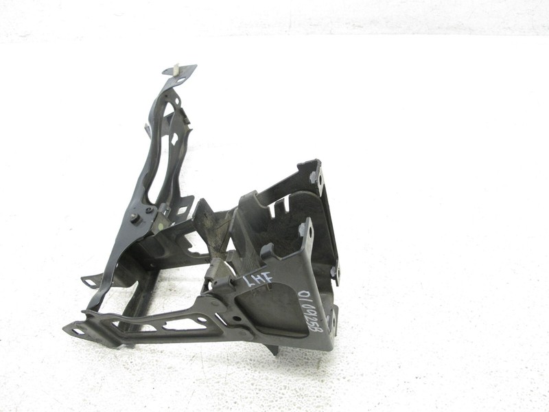 12-15 BMW F30 335i 320i SEDAN HEADLIGHT SUPPORT BRACKET LEFT OEM 010925B