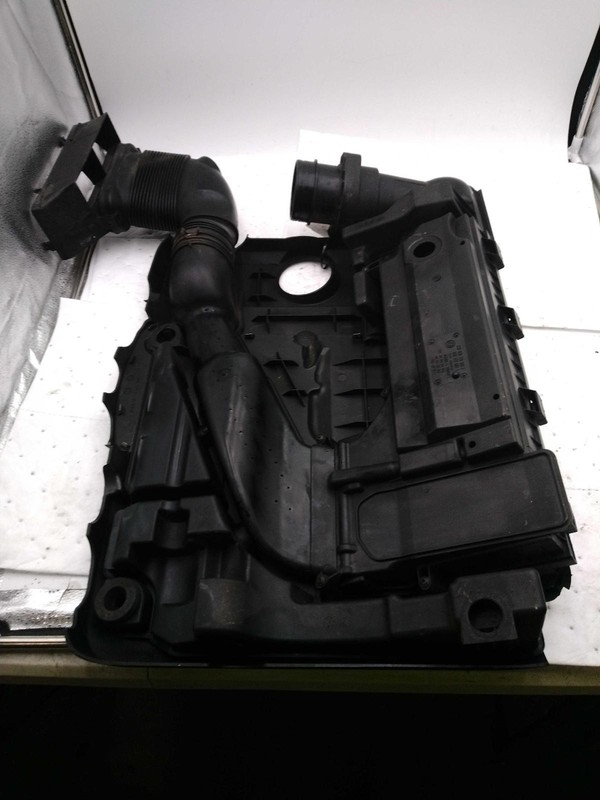 2009 Volkswagen Jetta Air Cleaner Assembly OEM 07K129607E Used 175K Miles