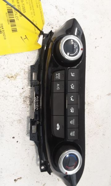 Temperature Control US Market Manual Temperature Control Fits 15-16 CR-V 2716004