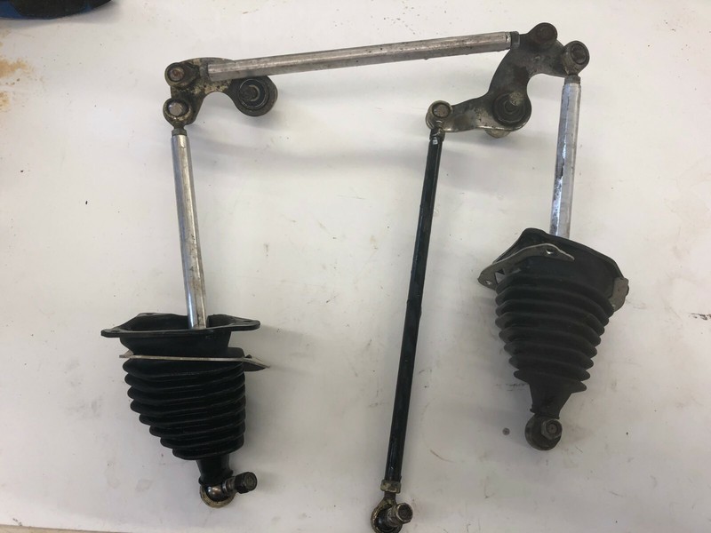 Polaris Snowmobile EDGE XC 500 600 700 800 Steering arm tie rod assy 820957