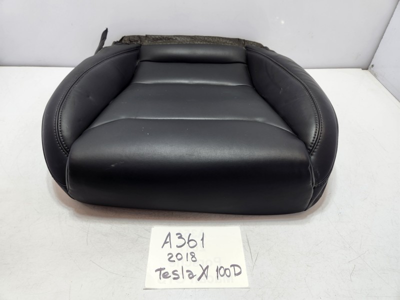 ✅ 16-20 OEM Tesla Model X Front Left Driver Side Seat Lower Cushion Black