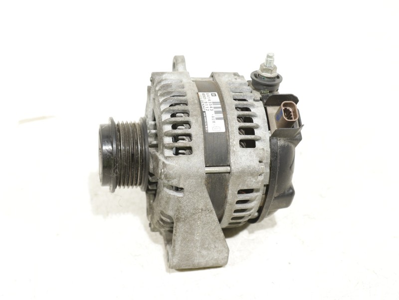 14-18 CHEVY Silverado / GMC Sierra 1500 Alternator 150 Amp 84143543 OEM