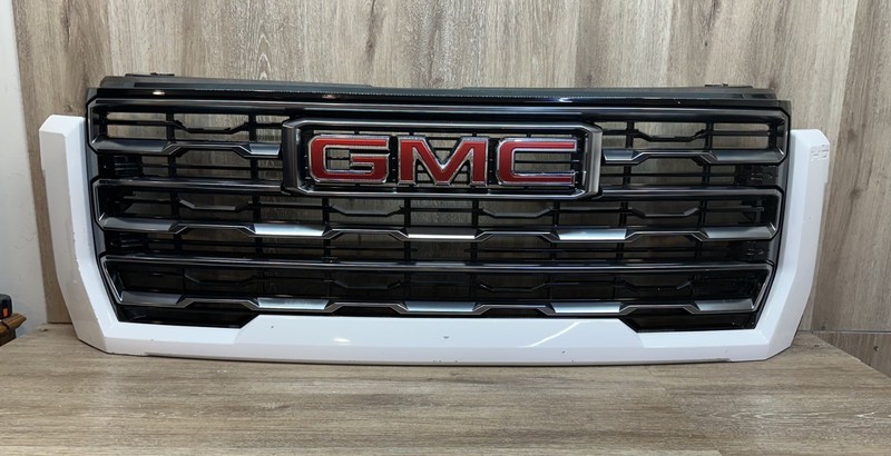2024 GMC SIERRA FRONT CHROME GRILL ASSY OEM PART #85131193