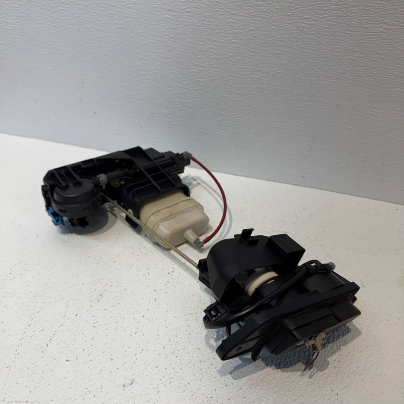 OEM 00-02 Mercedes-Benz W220 S430 S500 S55 Trunk Lid Lock Latch Vacuum Actuator