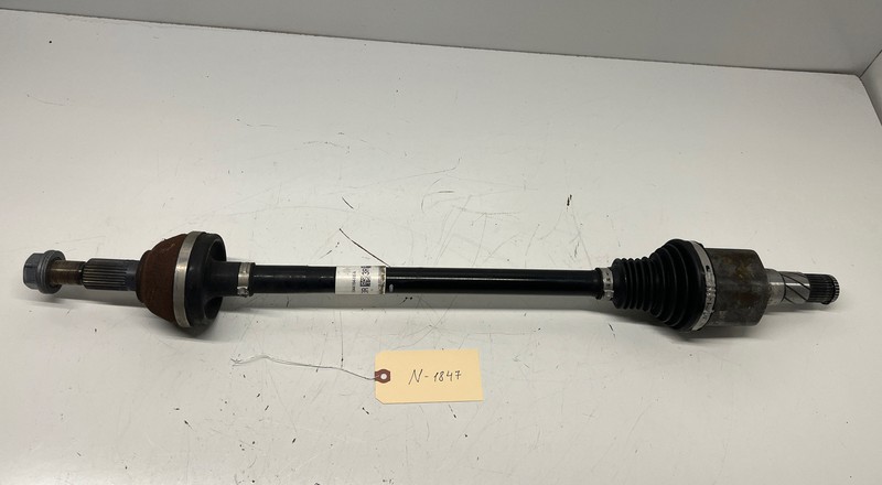 TESLA MODEL 3 AWD REAR RIGHT PASSENGER SIDE AXLEHALFSHAFT 1044164-00 1847 S6