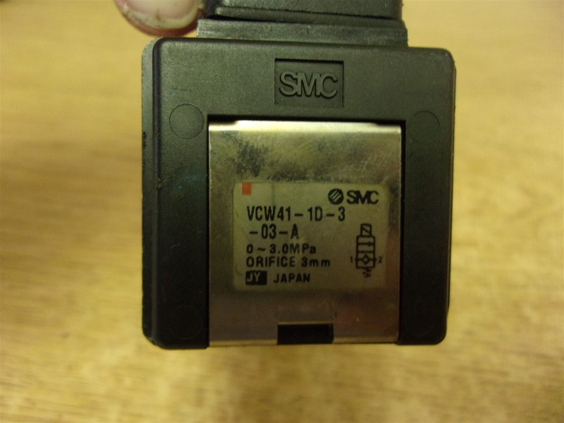 SMC VCW41-1D-3-03-A Solenoid Valve *FREE SHIPPING*