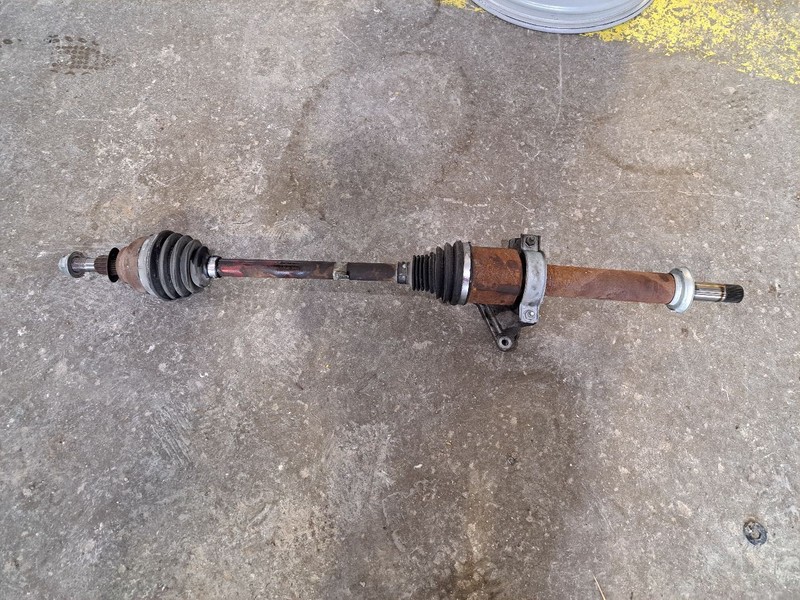 Passenger Axle Shaft Front 2.5L FWD Fits 13-20 FUSION 3467056