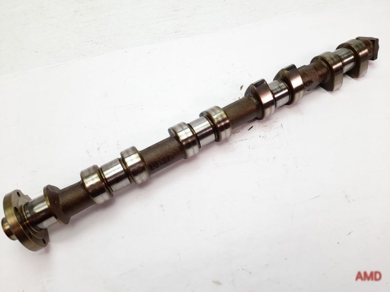 1997 BMW 540i 740i E38 E39 M62B44 Right Cylinder Head Intake Camshaft Cyl 1-4