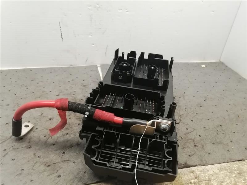 Fuse Box Engine Fits 16-18 CASCADA 1208738