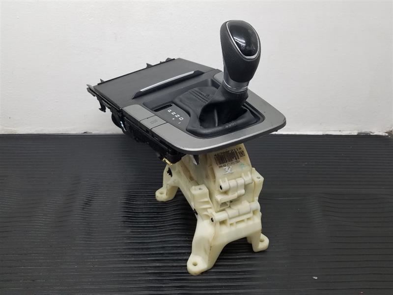 17-20 Hyundai Elantra 2.0L Sedan Floor Shifter Assembly OEM 46700-F2110