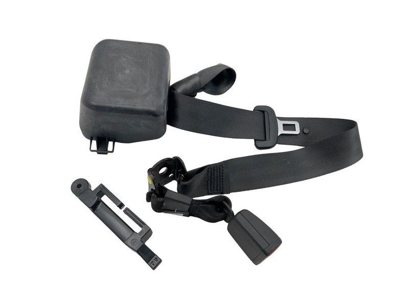 2019-2025 Volkswagen Jetta Middle Rear 2ND Raw Seat Belt Black
