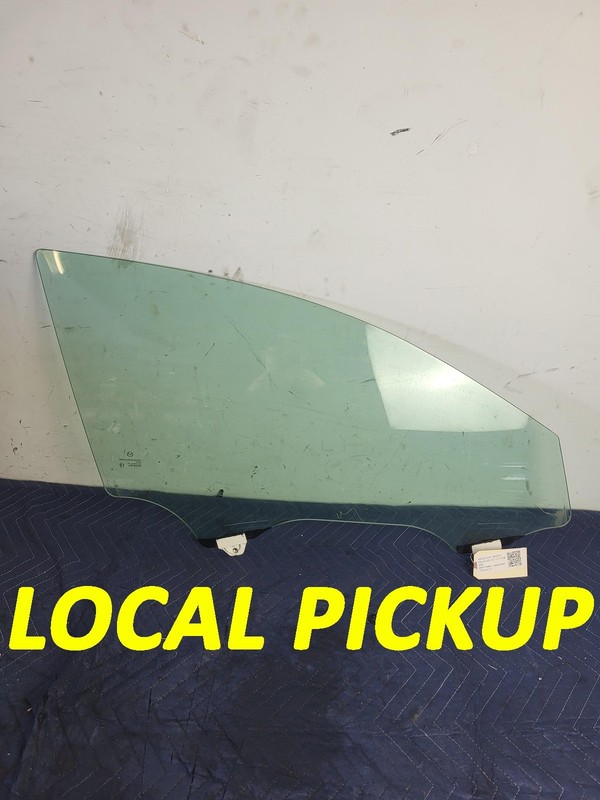 Used Oem Mazda Right Passenger Front Door Window Glass for 2020-2025 CX-30