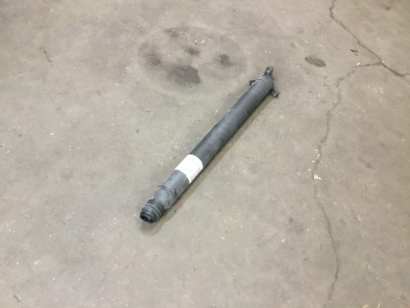 Mercedes CLS500 W219 RWD Rear Drive Driveshaft Shaft Propeller 06 - 11 :O