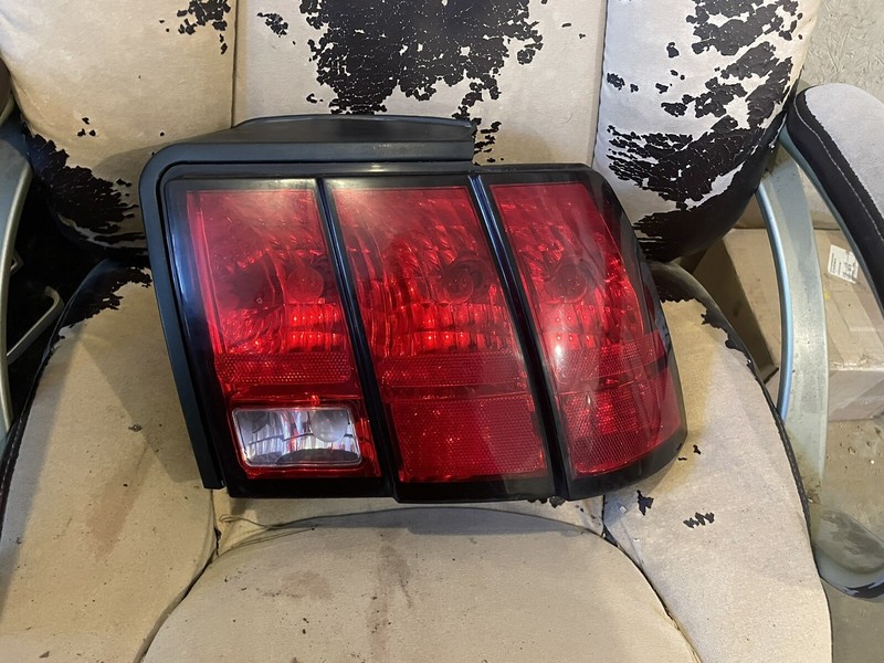 2000 Mustang GT RH Tailight OEM