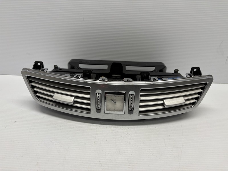 07-13 Mercedes W221 S550 S350 Center Dash Air AC A/C Heater Vent 2218300954 OEM