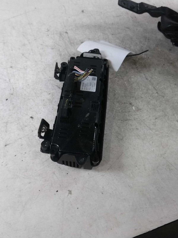 2021 Ford Bronco Sport A/C Selector Switch OEM Grey 21K Miles NJ25-16141-407893