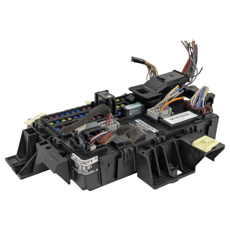 2015 - 2019 FORD FLEX FUSE RELAY BLOCK BODY CONTROL MODULE BCM UNIT OEM