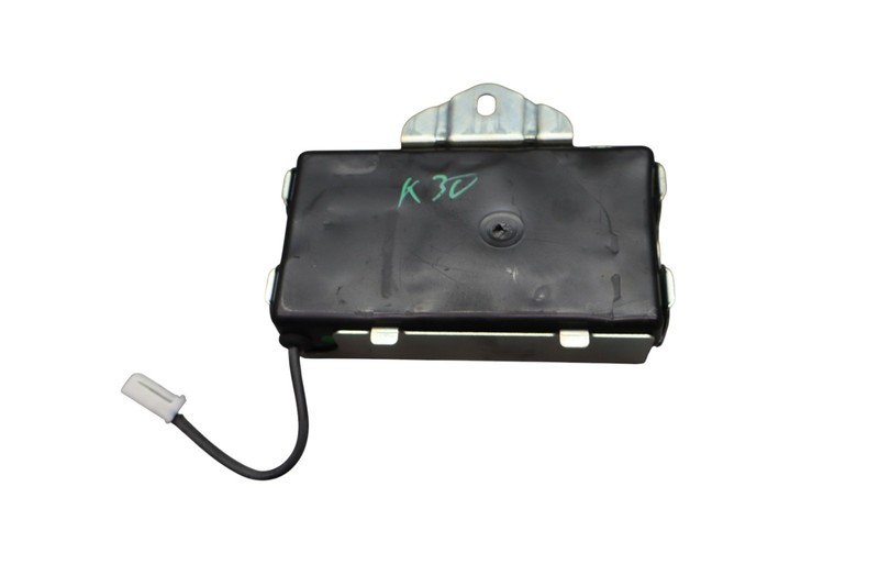 07-09 Lexus LS460 Battery Mayday Communication Control Module 867770W040 Oem