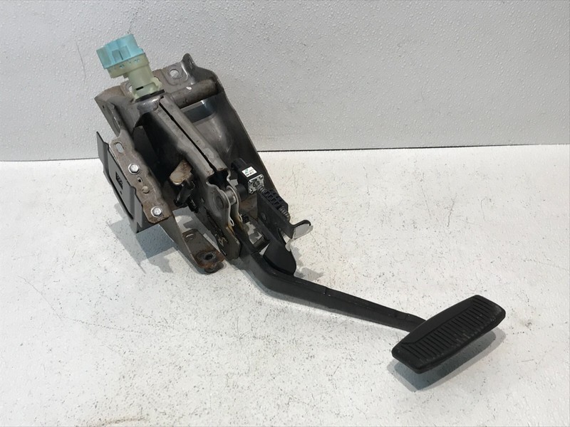 17-20 FORD F250 F350 PARKING BRAKE PEDAL ASSEMBLY OEM