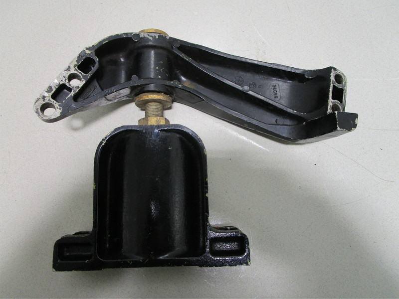 76409F1 36099A2 Front Motor Engine Mount for Mercruiser Stern Drive
