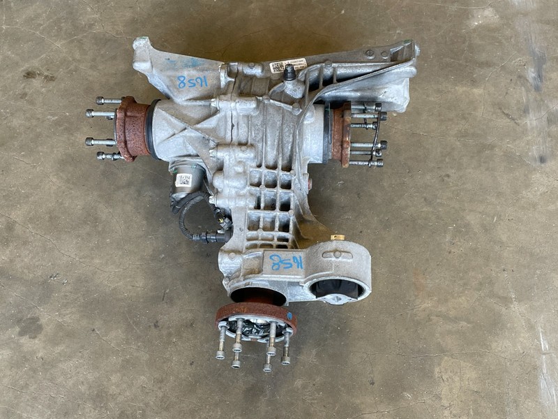 2020-2024 Audi A5 Sportback Rear Diff Differential Axle Carrier AWD OEM 1658