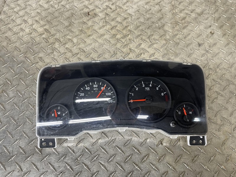 2011 2012 Jeep Patriot Speedometer Assembly 102K Nice Oem