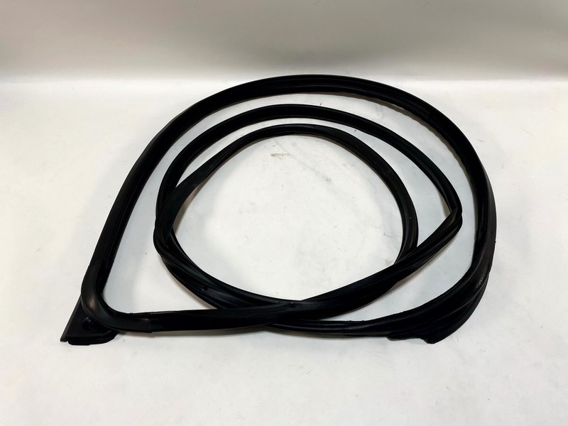 18-25 NISSAN KICKS FRONT LEFT LH DRIVER SIDE DOOR WEATHERSTRIP SEAL RUBBER OEM