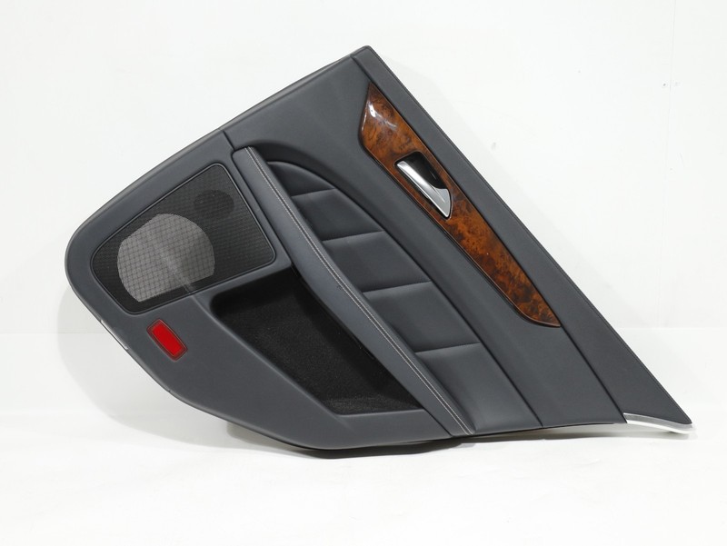 2012-2014 Mercedes W218 CLS550 Rear RIGHT Side Interior Door Panel OEM