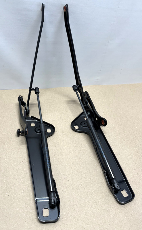 ✅ 2012-2020 MERCEDES-BENZ SLC300 OEM LEFT & RIGHT HOOD HINGE BRACKET SHOCK STRUT