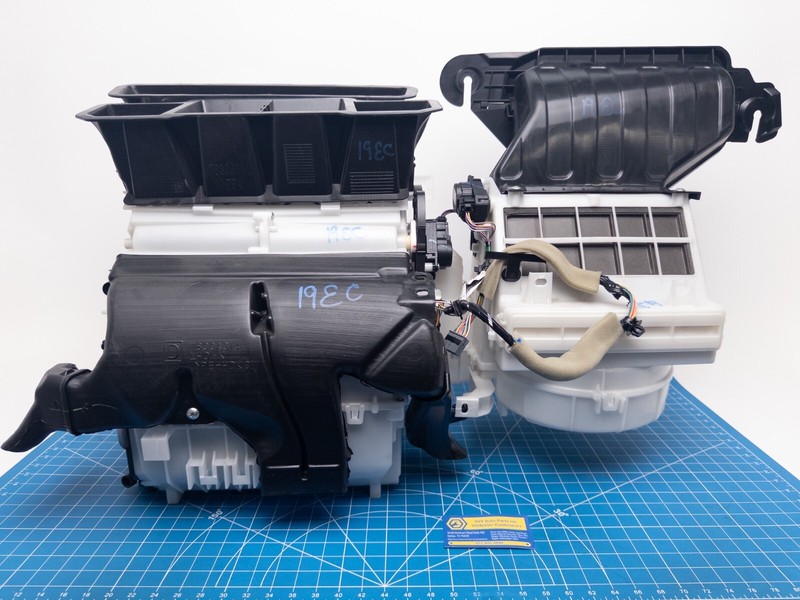 2020 Eclipse Cross A/C EVAPORATOR HEATER CORE HOUSING BLOWER MOTOR BOX OEM