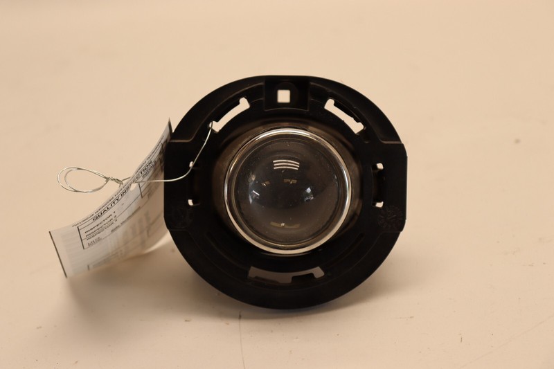 2019-2021 NISSAN NV2500 FRONT BUMPER MOUNTED FOG LIGHT LAMP OEM