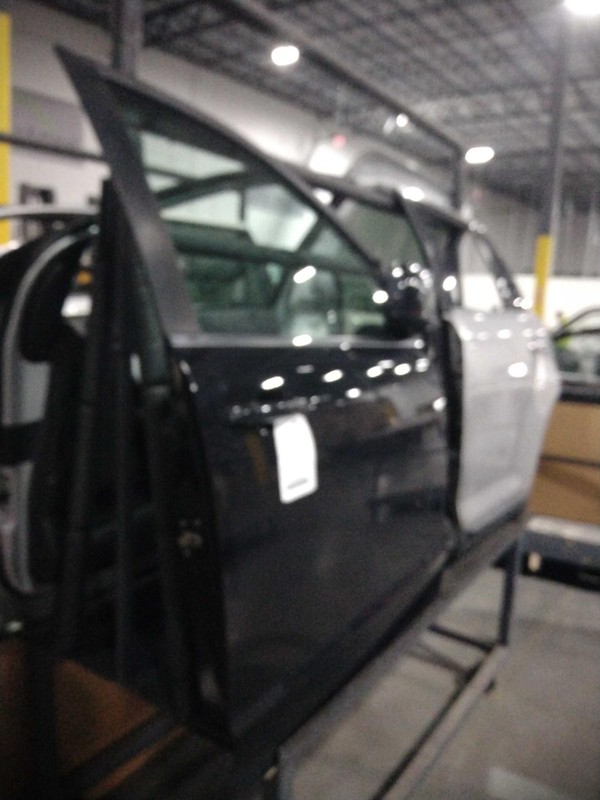 2019 Dodge Caravan Right Front Door Black OEM Used 137K Miles NJ25-25636-649235