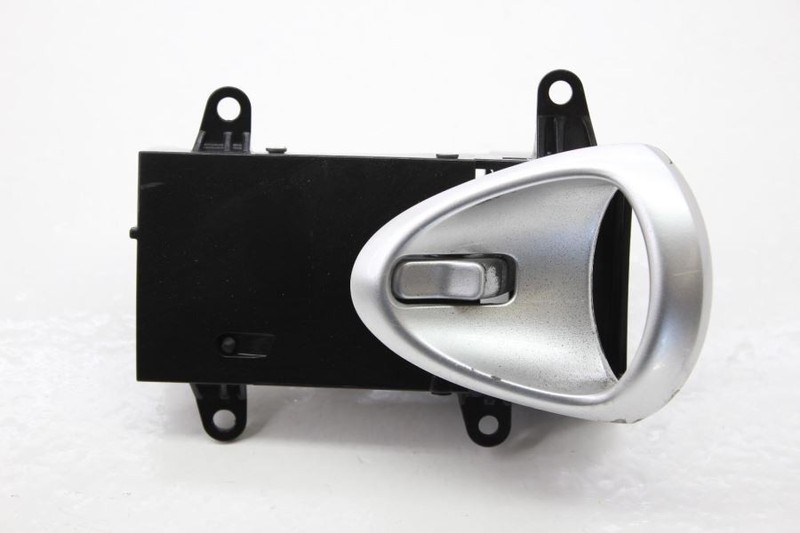 2007-2009 Nissan 350Z Vert VQ35HR Driver Left Front Interior Door Handle