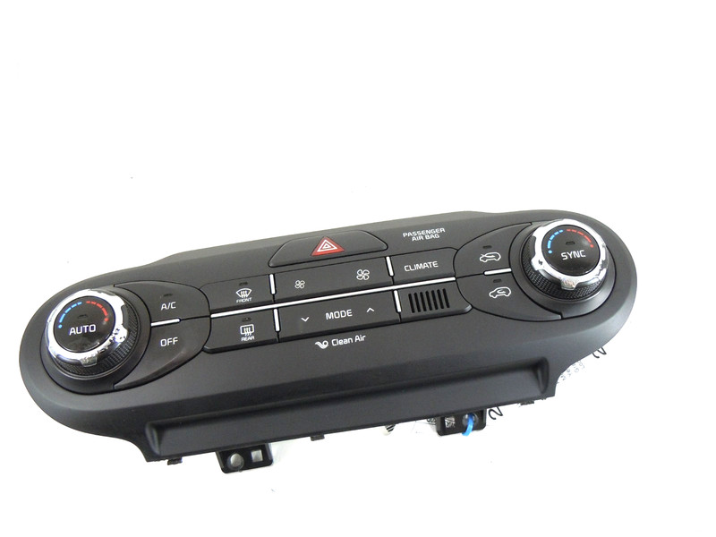 2017 2018 Kia Sorento Front A/C Heat Climate Temperature Control OEM Automatic